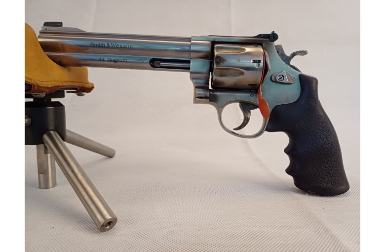 Smith & Wesson Revolver Mod. 629 Classic 6 ½” Kal..44Mag aus