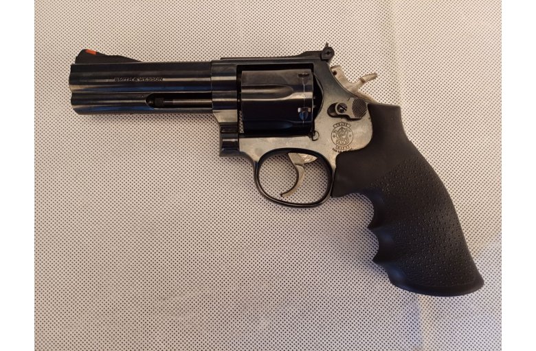 Smith & Wesson Mod. 586-3 4“ Kal..357Mag