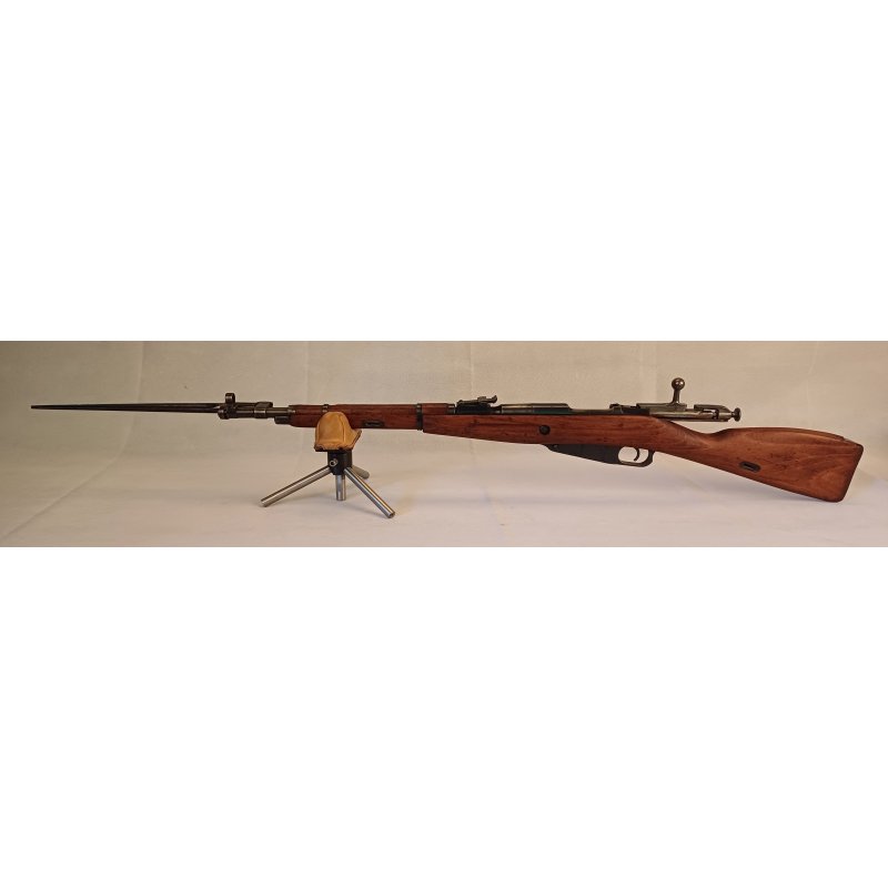 Mosin-Nagant M44 Repetierbüchse mit Bajonett Kal. 7,62x54R aus